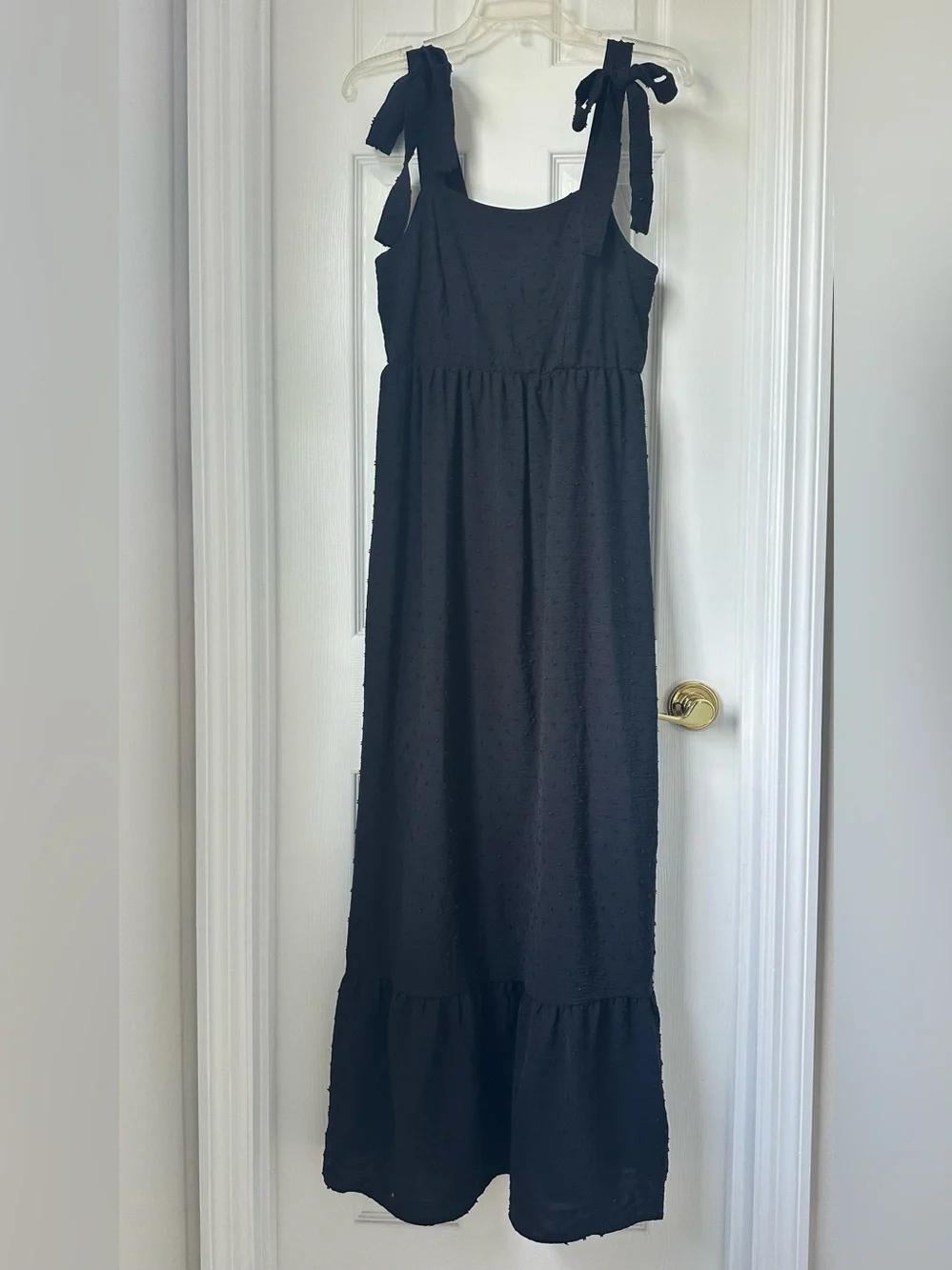Elegant Black Tie-Shoulder Maxi Dress